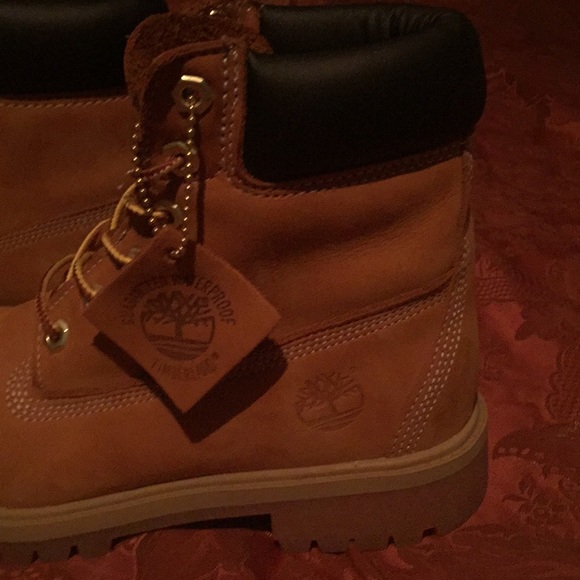 Waterproof Timberland Boots - Picture 2 of 5